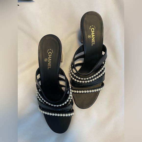 Chanel 20P Black White Pearl Strap CC Logo Slide Slip Sandal Mule Block Heel 38 - Picture 4 of 13